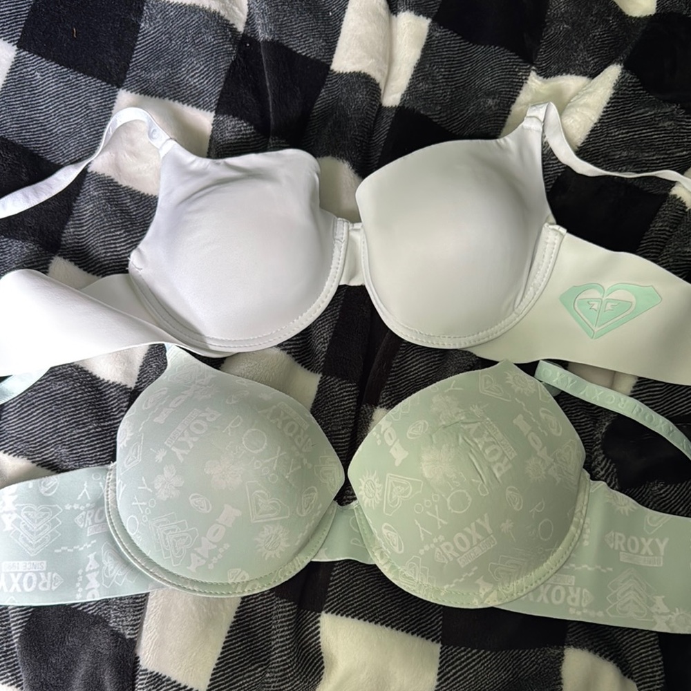 Roxy White and Green Push-Up Bras Intimates New Without Tags